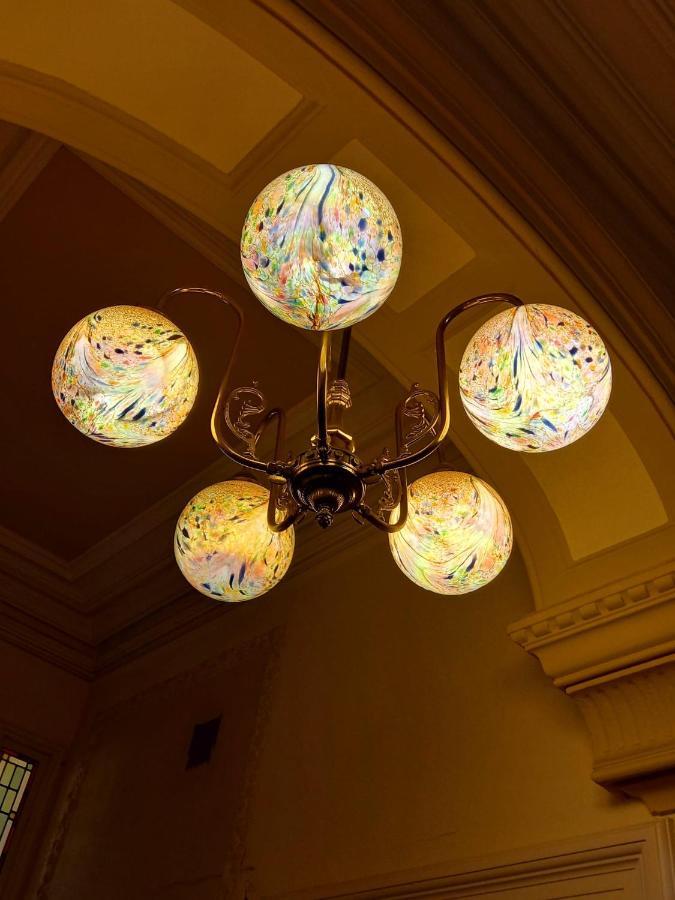 Savoy Hotel Fleetwood Bagian luar foto