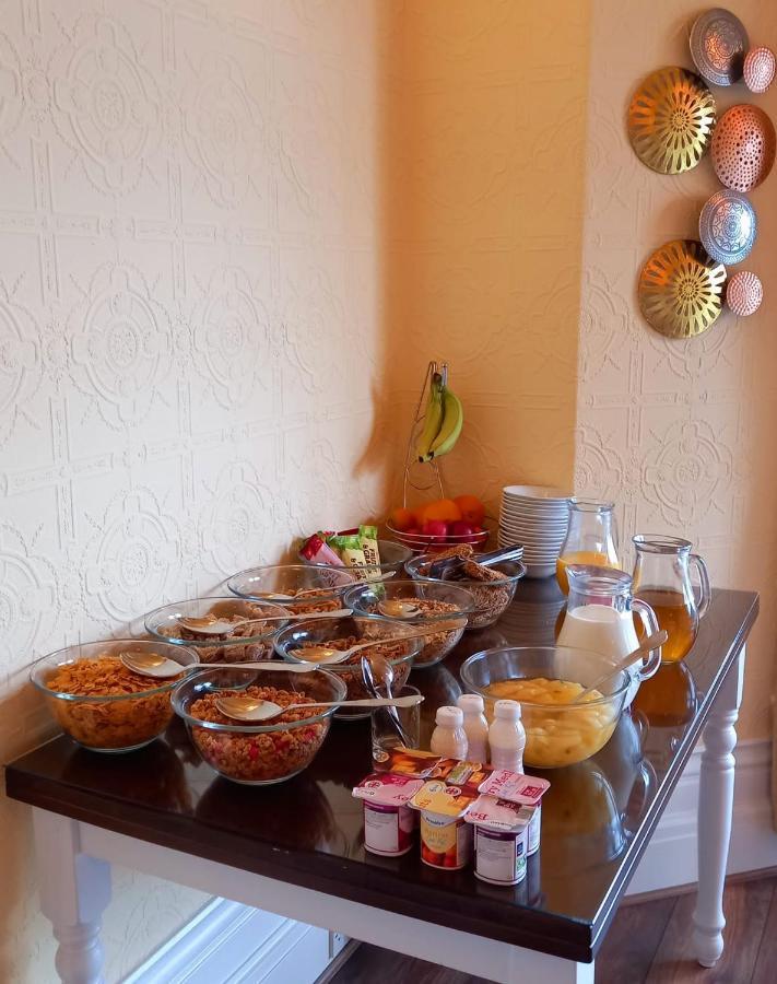 Savoy Hotel Fleetwood Bagian luar foto